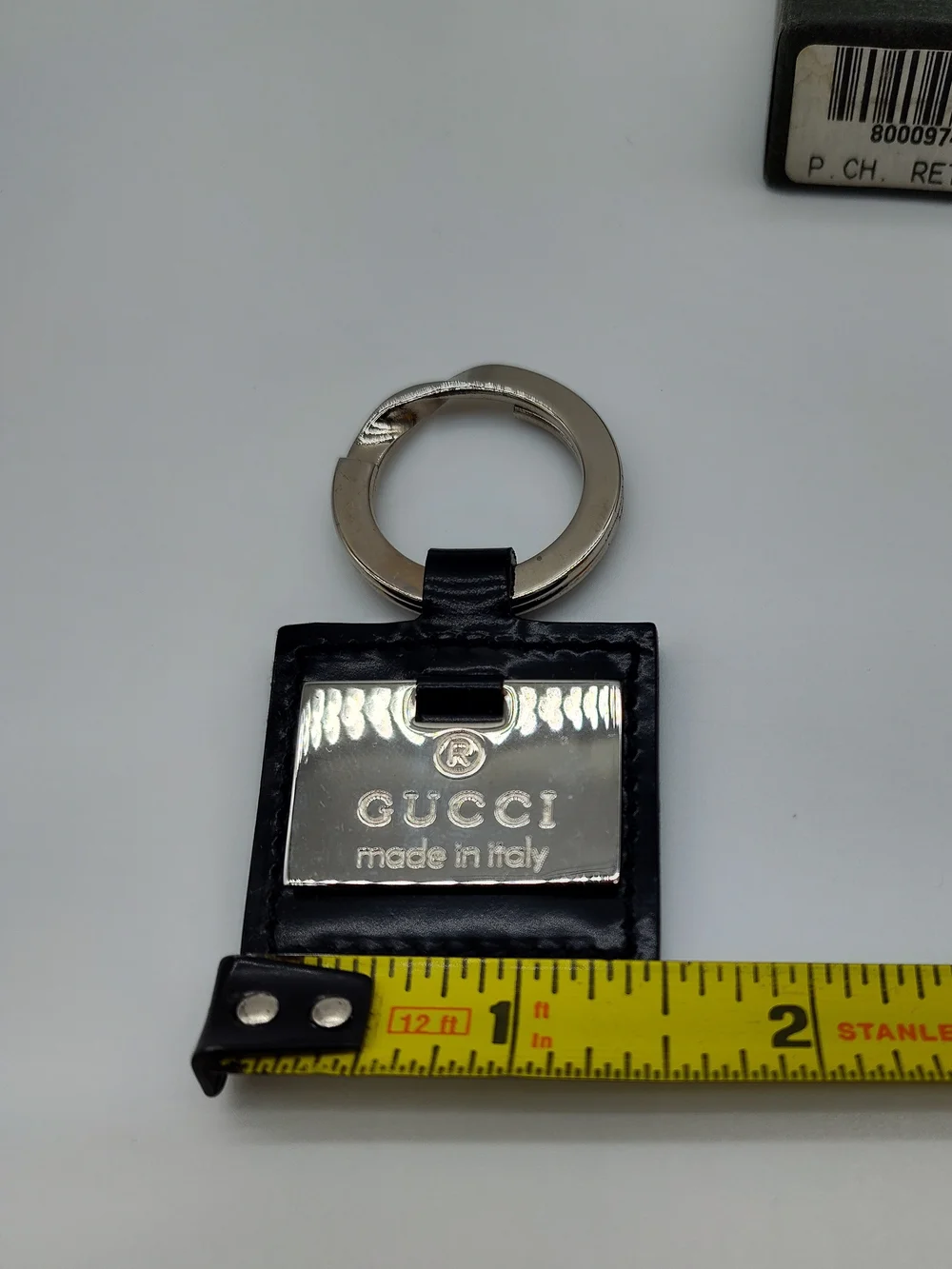 GUCCI Vintage Black Leather Silver Logo Plaque Key Ring Keychain Boxed Italy